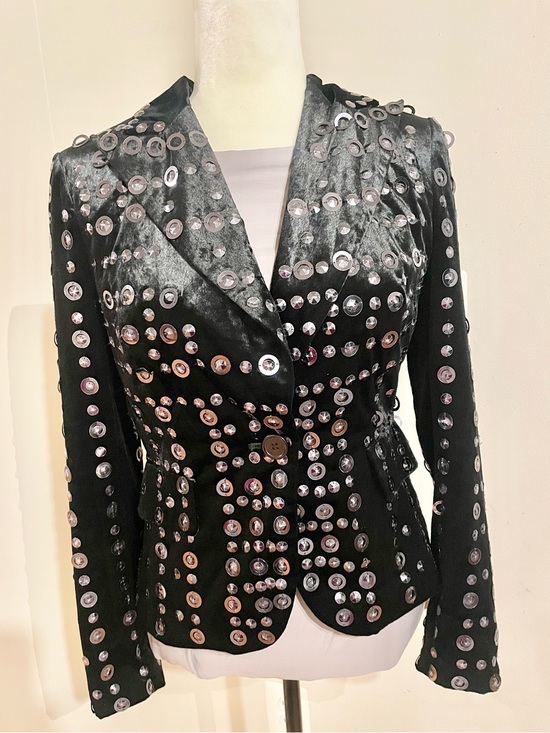 Newport News Jackets & Blazers - Vintage Newport News Black Embellished Blazer with Metallic Studs Sz 6- EUC